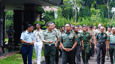  Panglima TNI Kumpulkan Para Atase Militer Negara Sahabat, Ada Apa?