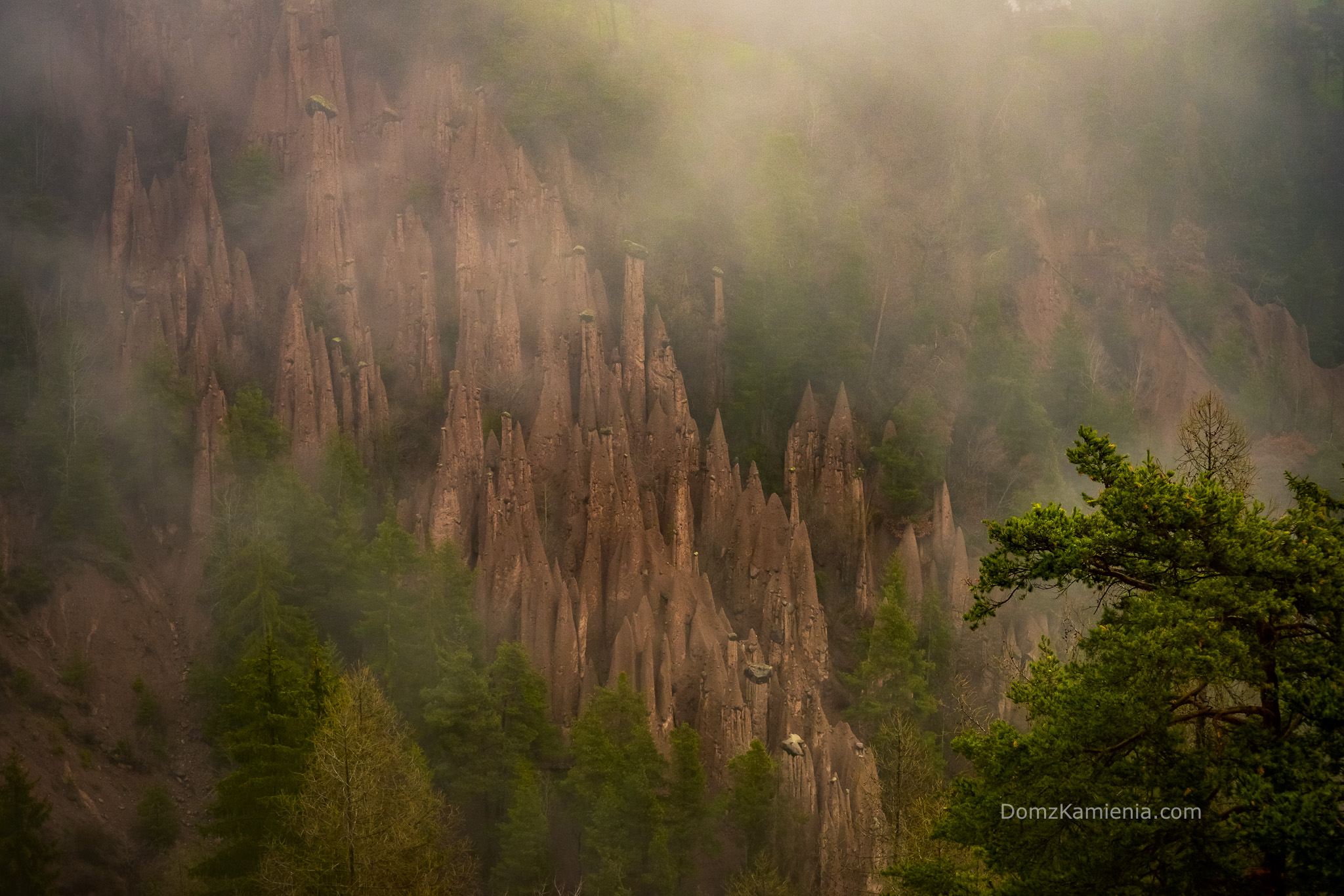 Trekking, piramidy, Otzi - co zobaczyć w Bolzano