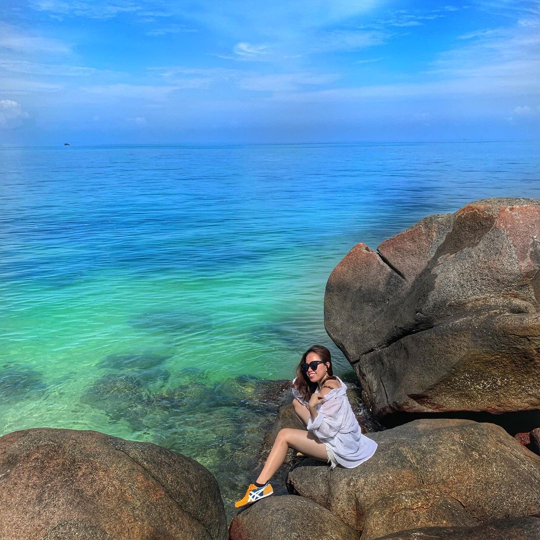 Pantai Tanjung Tinggi Bangka Belitung