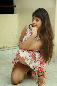 Komal sharma glamorous photos-thumbnail-4