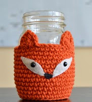 http://translate.google.es/translate?hl=es&sl=en&tl=es&u=http%3A%2F%2Fwww.popsdemilk.com%2Ffoxy-mason-jar-cosy%2F