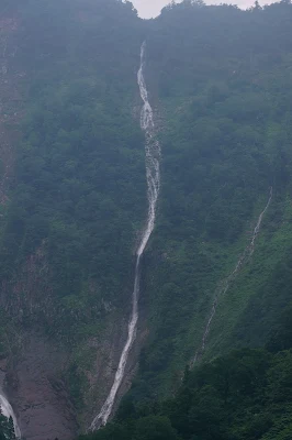 観瀑台から眺めるハンノキ滝