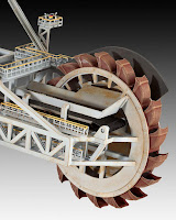 Revell 1/200 Bucket Wheel Excavator 289 Ltd.edition (05685) English Color Guide & Paint Conversion Chart