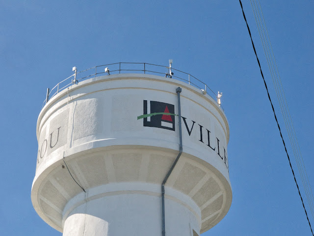 jiemve, le temps d'une pose, château d'eau, ACF, Association des Châteaux de France, Villebarou, château d'eau, peint, décoré, logo