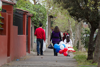 Los niños celebran las fiestas en los colegios