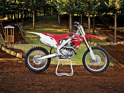 Honda CRF450R side view