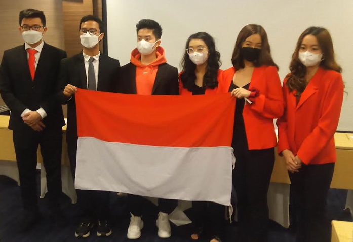 Pelajar Indonesia Masuk 10 Besar Dunia dalam WSDC 2022