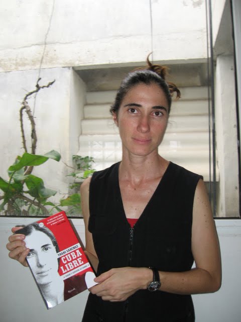 Bloguera Cubana Yoani S nchez ganadora de los Premios iRedes 2011