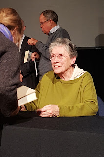 Annie Proulx read and signed books at Southminster United Church, Ottawa, September 30, 2016