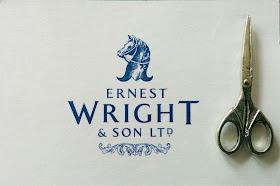Creates Sew Slow: Ernest Wright Scissor Pin
