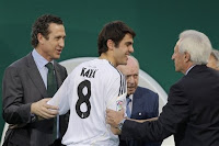 Kaka will never forget his first day at Real Madrid. He was presented before 55,000 fans at the Bernabeu. Realmadrid.com now gives you the chance to relive the Brazilian's magical first day as a Madridista. Here is the photos of that magical presentation