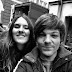 Nuevas fotos de Louis con fans fuera de Late Late Show