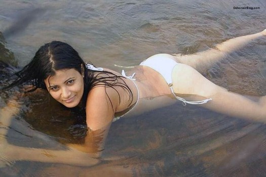 Desi Girls Naked On Beach