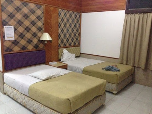 kamar ciputih resort beach ujung kulon