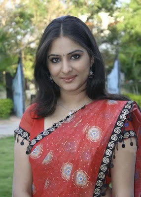 GLAMOROUS ACTRESS GOWRI MUNJAL  PICTURES