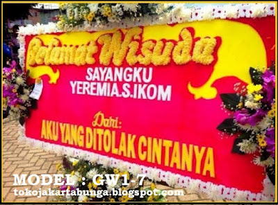 Contoh karangan bunga ucapan selamat wisuda