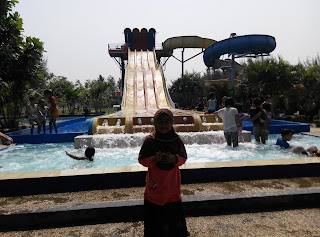 Obyek Wisata Waterpark Bojongsari Kota Indramayu