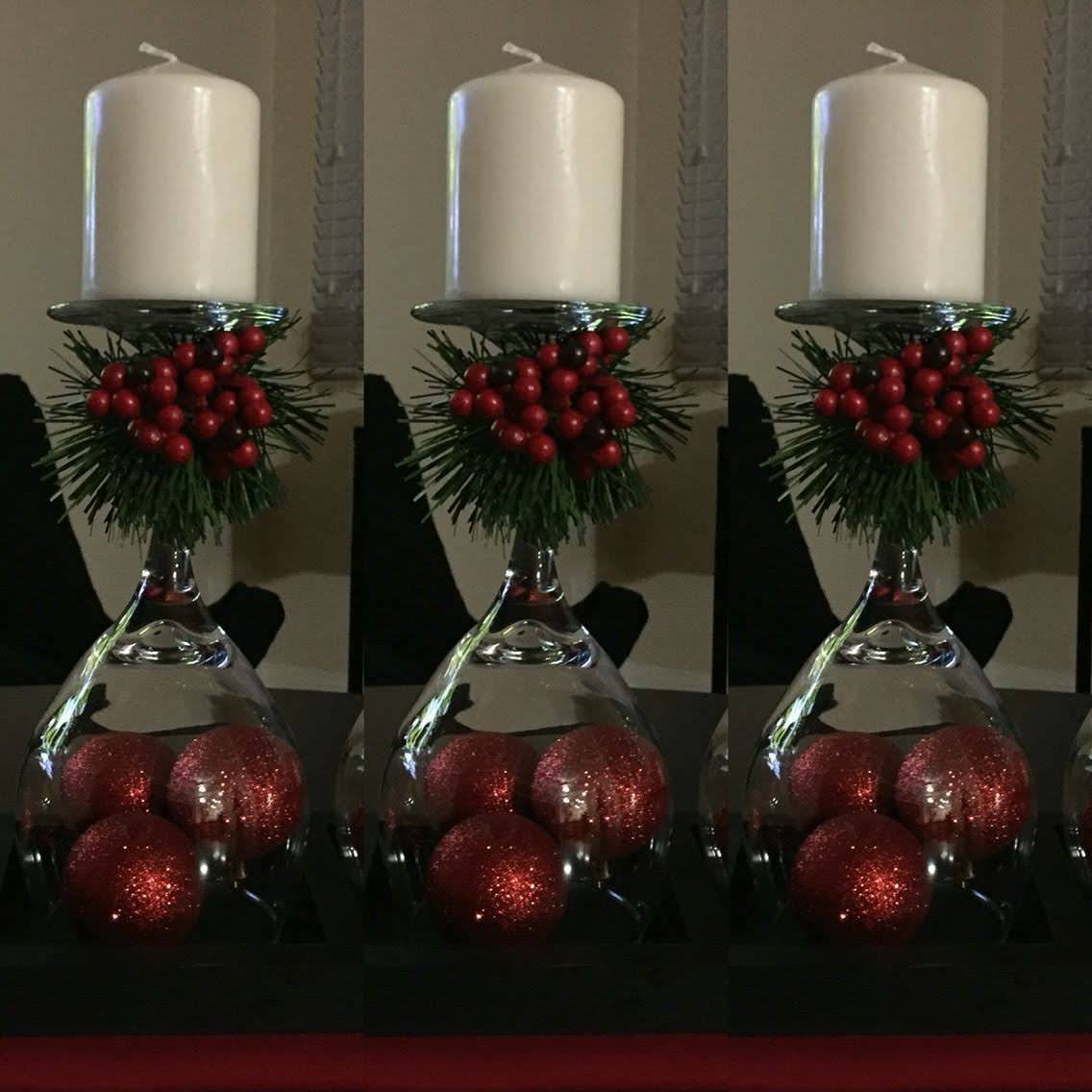 Centro de mesa simples com taças para decorar no Natal