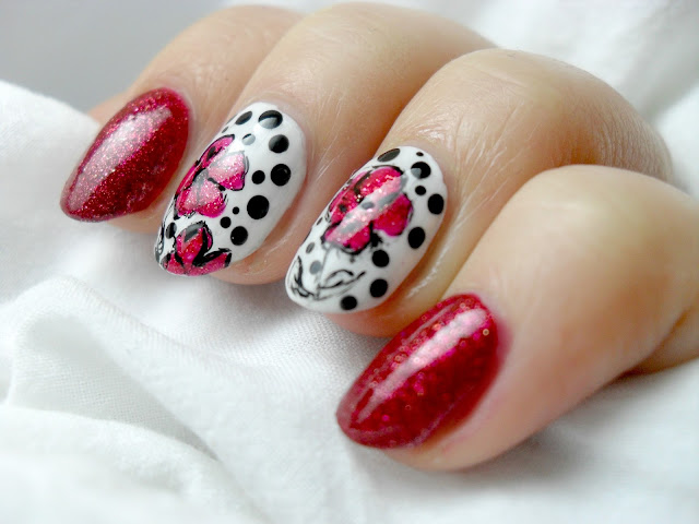 V-day Nails - Model de manichiura 