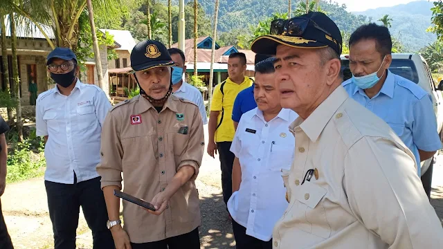 Jalan Rusak dan Jembatan Lapuk di Langgai Pessel, Nasrul Abit Mengaku Prihatin.