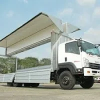 Truk Isuzu Giga