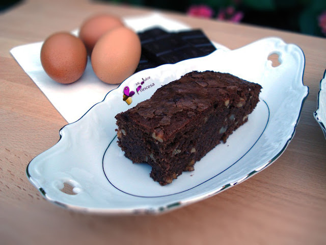 brownie, chocolate, chocolate y nueces, bizcocho