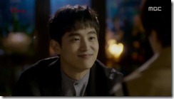Lucky.Romance.E02.mkv_20160527_160125.026_thumb