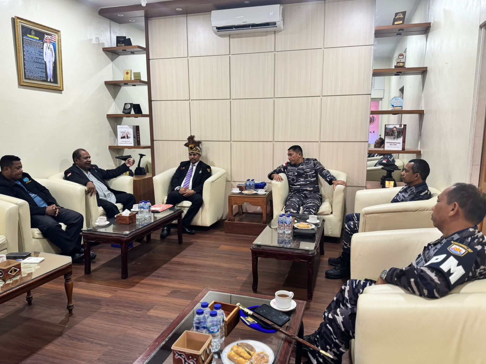 Komitmen Danlantamal X Jayapura untuk Pemuda Adat Papua Bangun Nasionalisme