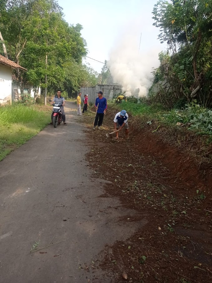 GOTONG ROYONG DAN PENAGIHAN PAJAK BUMI DAN BANGUNAN (PBB)