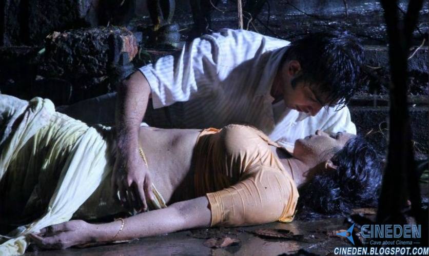 Shweta Menon and Sreejith in Rathinirvedam (2011) Malayalam Movie Sexy Hot Stills