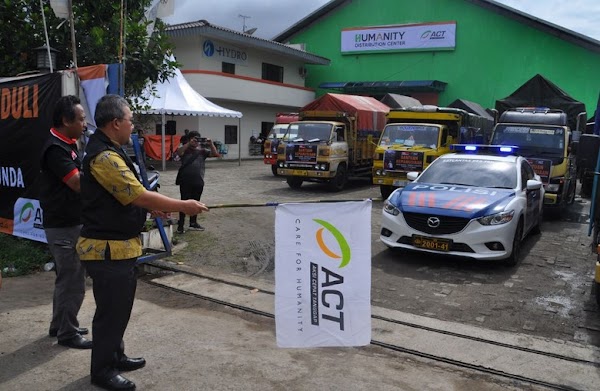 ACT Kirim 20 Truk Pangan & Logistik untuk Korban Tsunami Selat Sunda