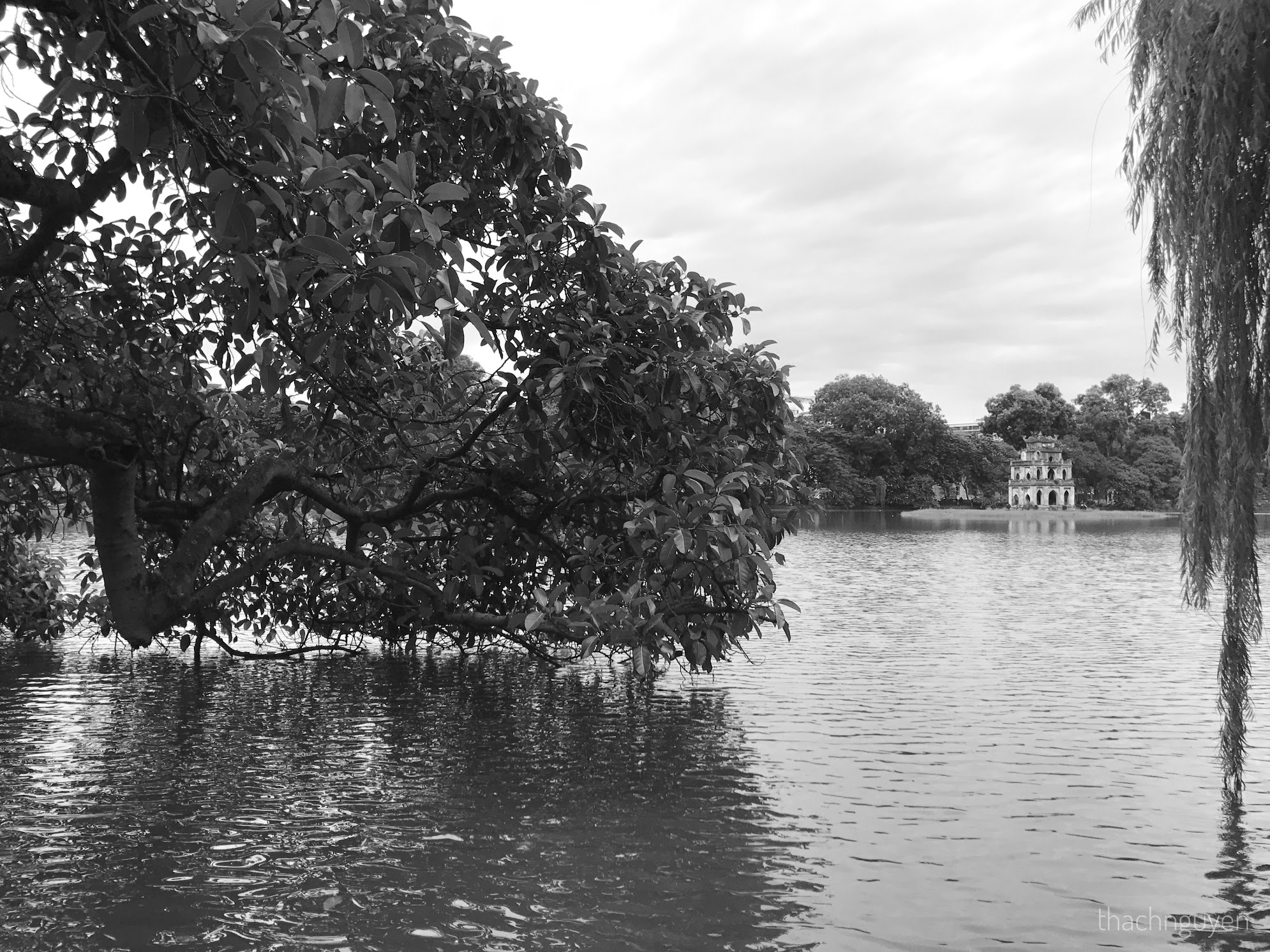 Hoan Kiem Lake