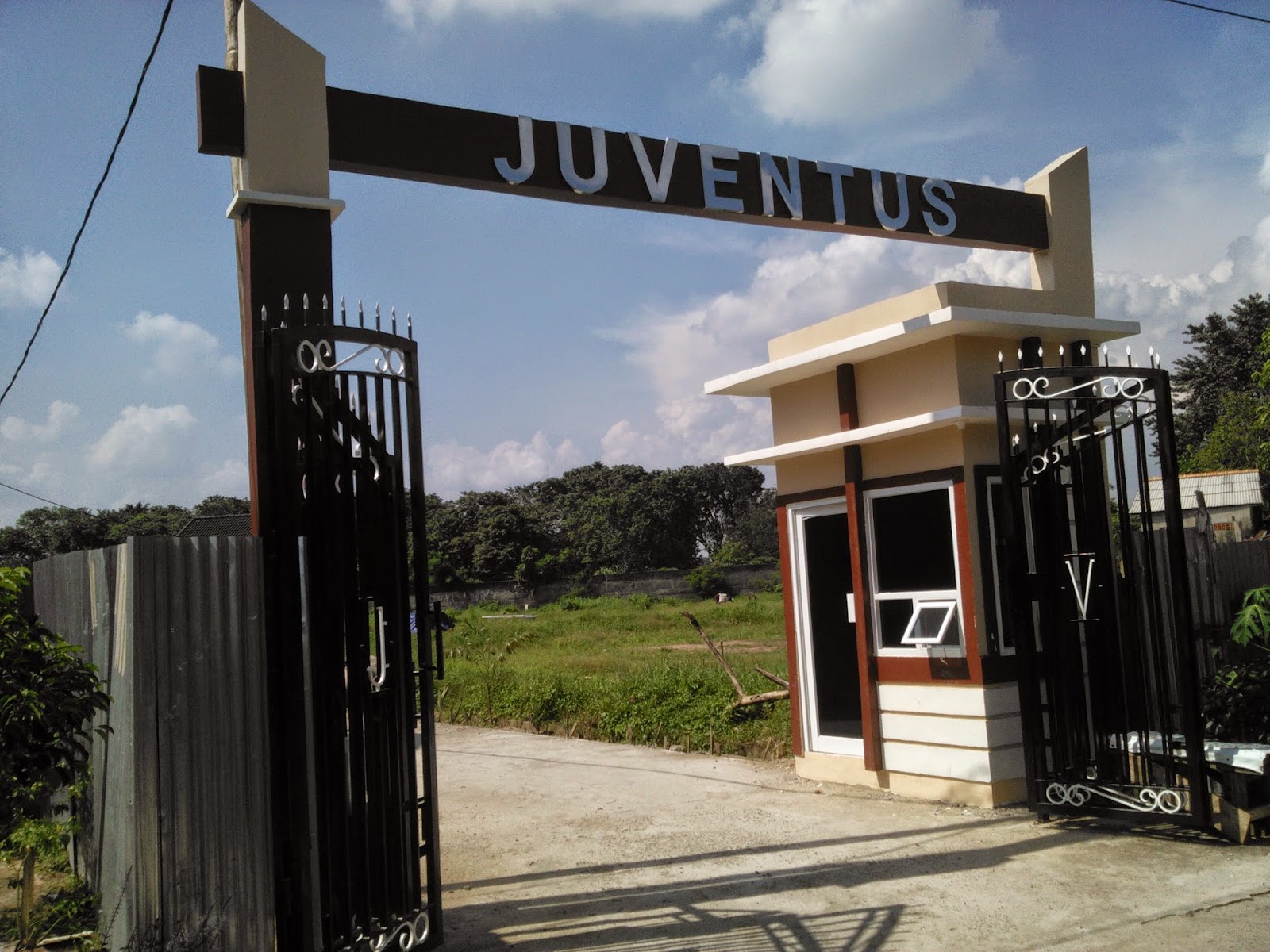 PERUMAHAN JUVENTUS PLAJU PALEMBANG Rumah Minimalis Modern