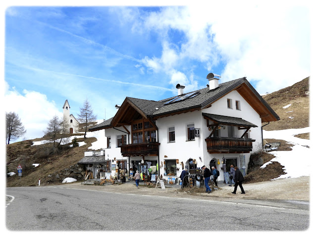 Passo Gardena i Dolomittene i Syd-Tirol i Italia.