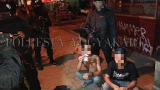 Petugas Amankan 2 Orang Pemuda Bawa 51 Butir Pil Koplo