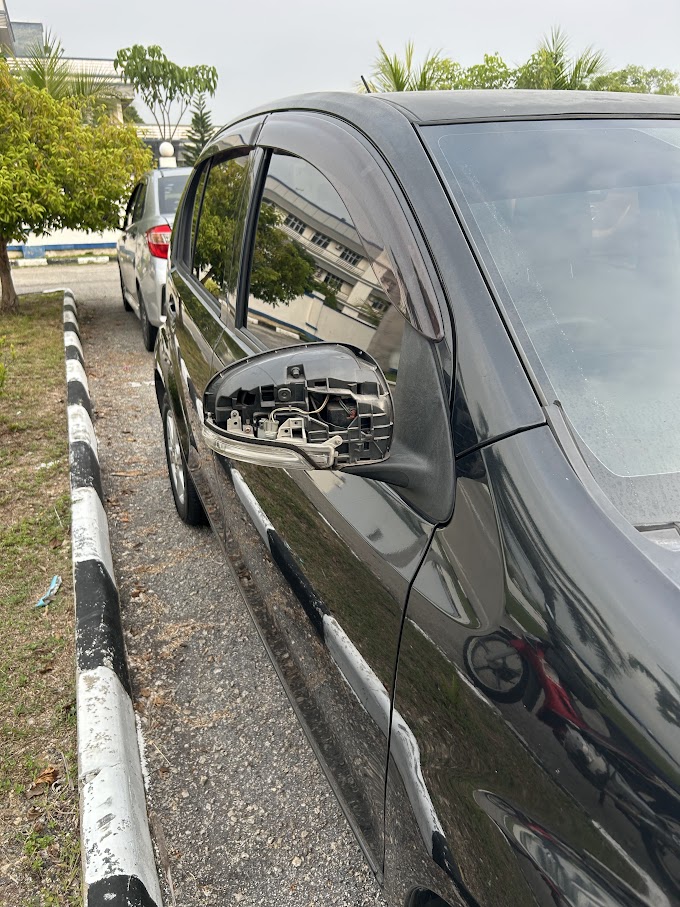 Isteri Kemalangan Kecil Dengan Kereta Honda City di hadapan sekolah