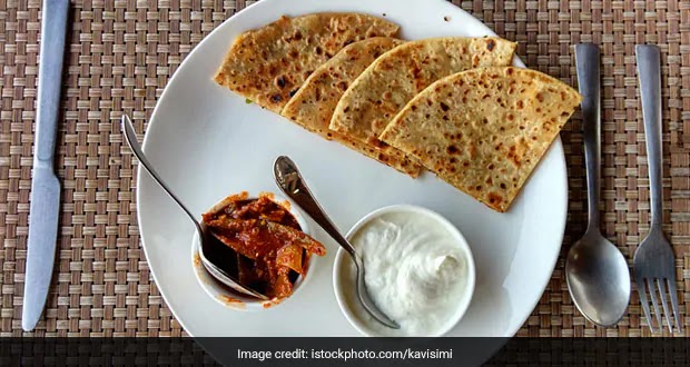 खुसखुशीत  ओल्या नारळाचे पराठे 