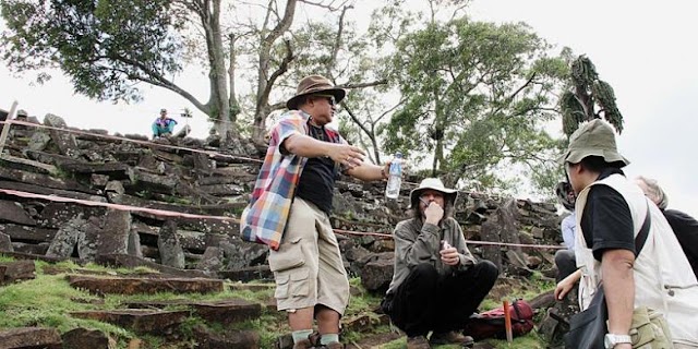 Piramida Gunung Padang berusia 25000 tahun?