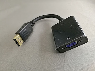 DisplayPortからVGA変換アダプター