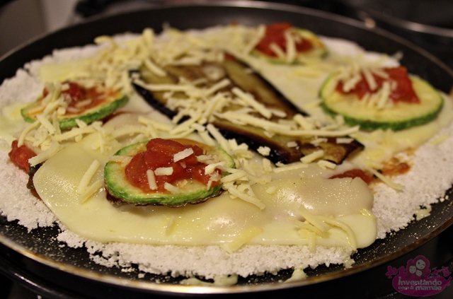 Pizza de frigideira  de berinjela e abobrinha