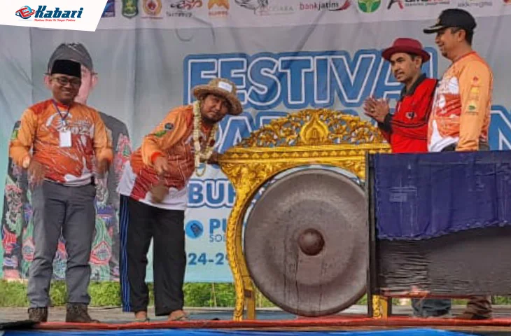 Festival Paralayang Puncak Lanjari Sumenep Resmi Dibuka Bupati Achmad Fauzi