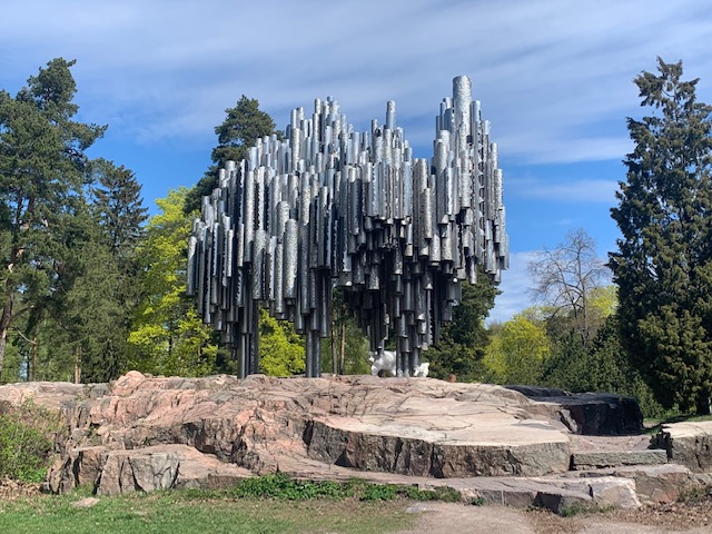 Sculpture made from stainless steel tubes, in honour of Jean Sibelius