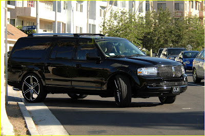 celebrity cars David Beckham Lincoln Navigator