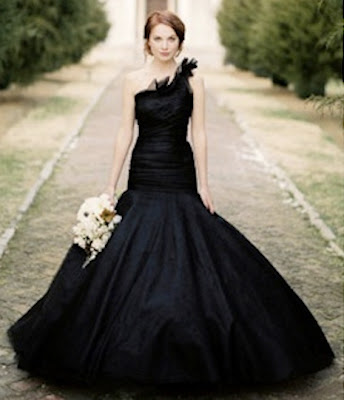 black-wedding-dress-flowers