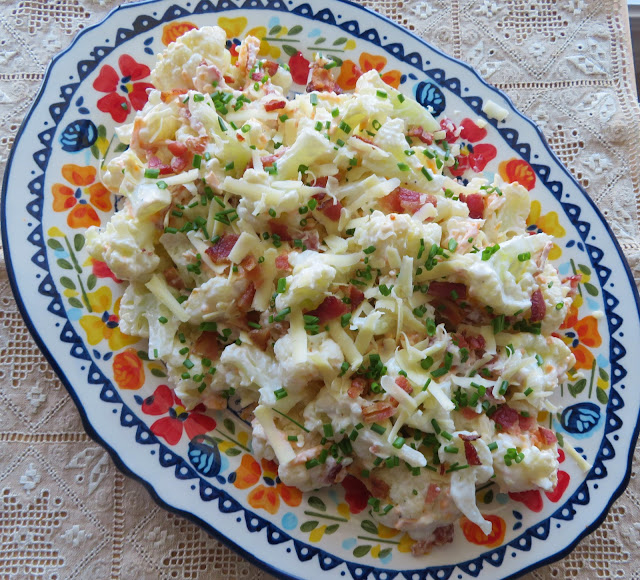 Creamy Loaded Fauxtato Salad