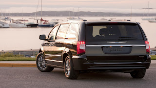 Dream Fantasy Cars-Chrysler Town & Country 2013