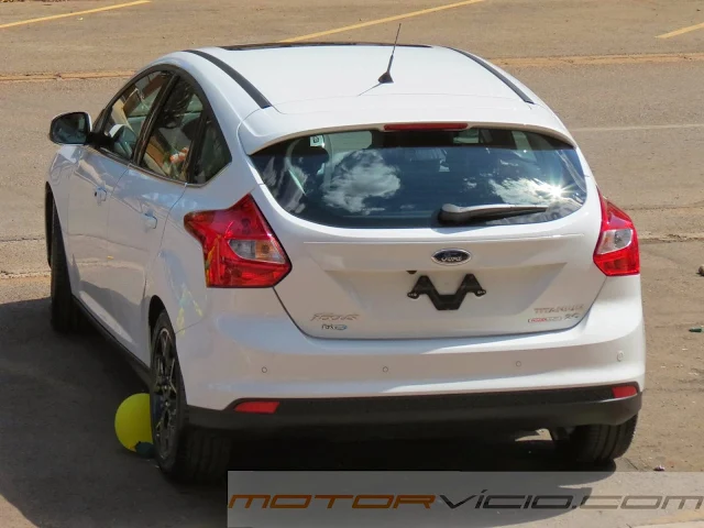 Novo Focus Hatch 2014 Branco