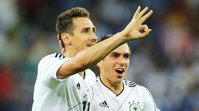 hasil pertandingan perempat final euro 2012 jerman vs yunani skor 4-2