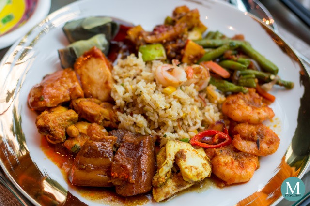 Local Semi-Buffet Lunch at The Lobby Lounge, Shangri-La Hotel Singapore