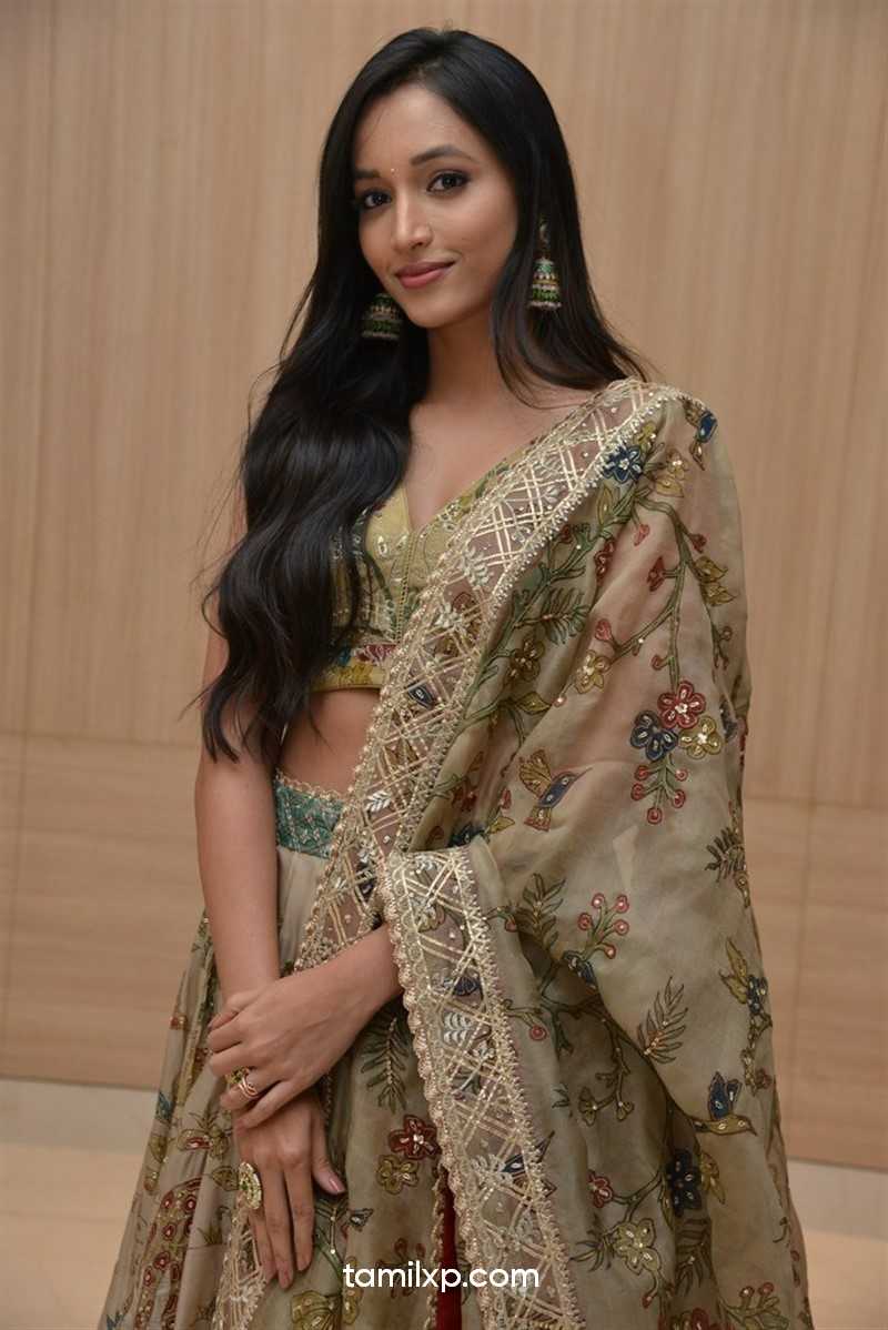 Actress Srinidhi Shetty Photos